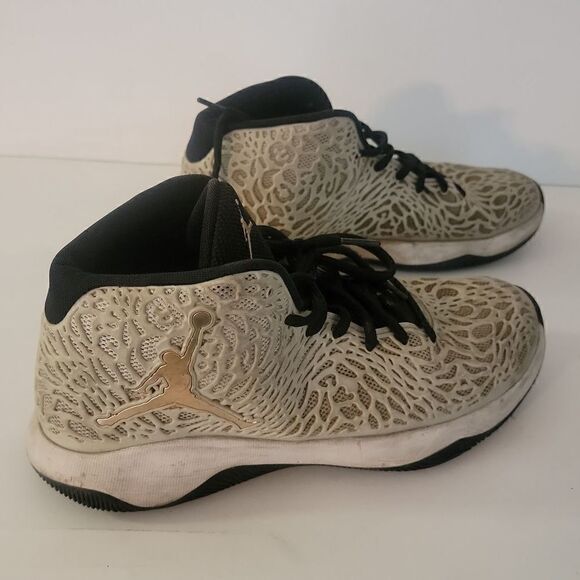 Air Jordan Ultra Fly Men's Metallic Gold Copper Coin Trainer Shoes Size 9.5 - Picture 1 of 6
